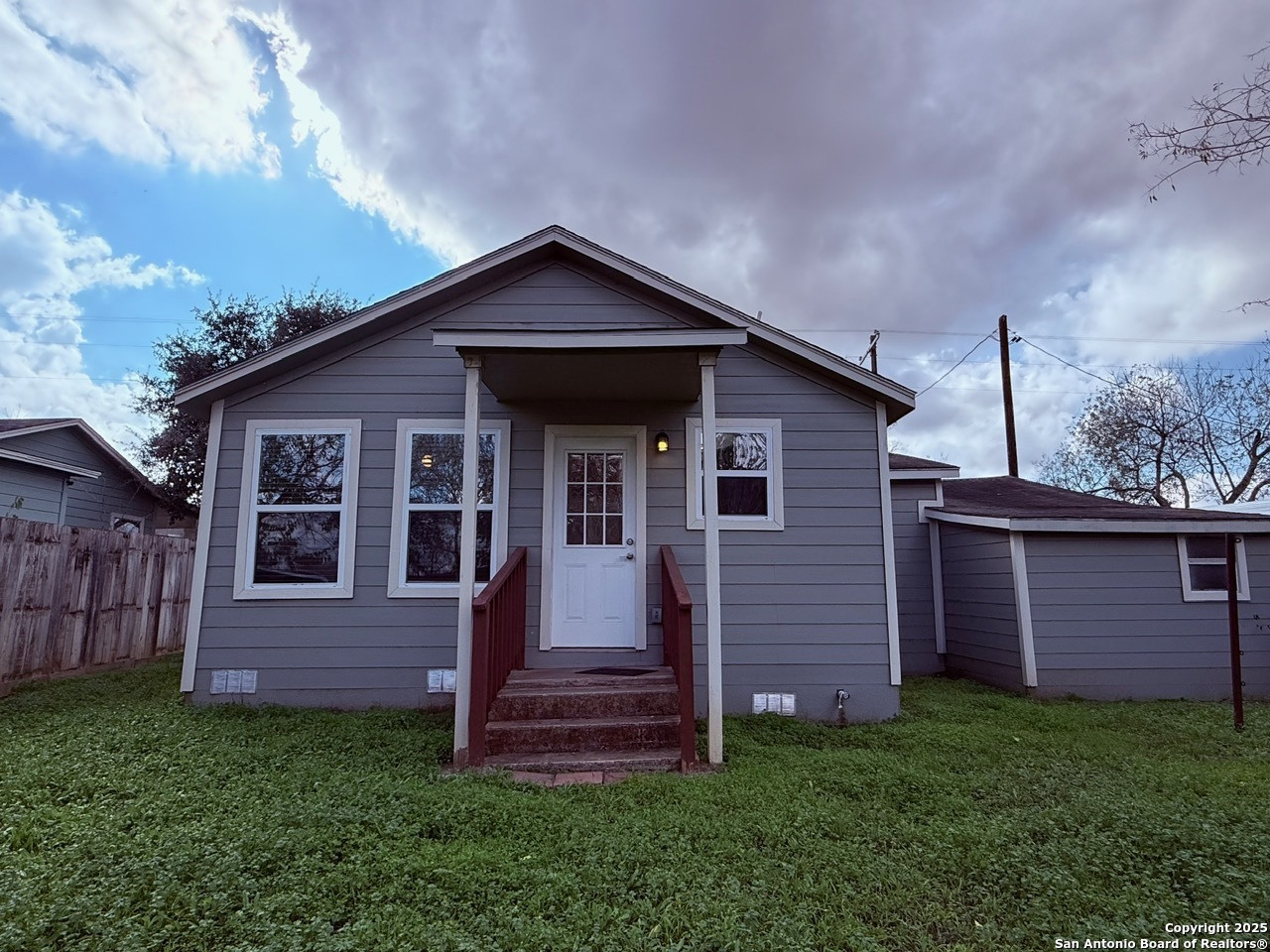 main property photo 23