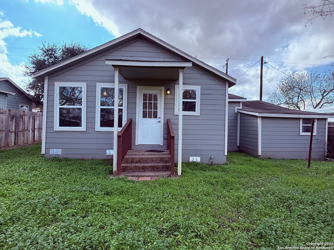 main property photo 24
