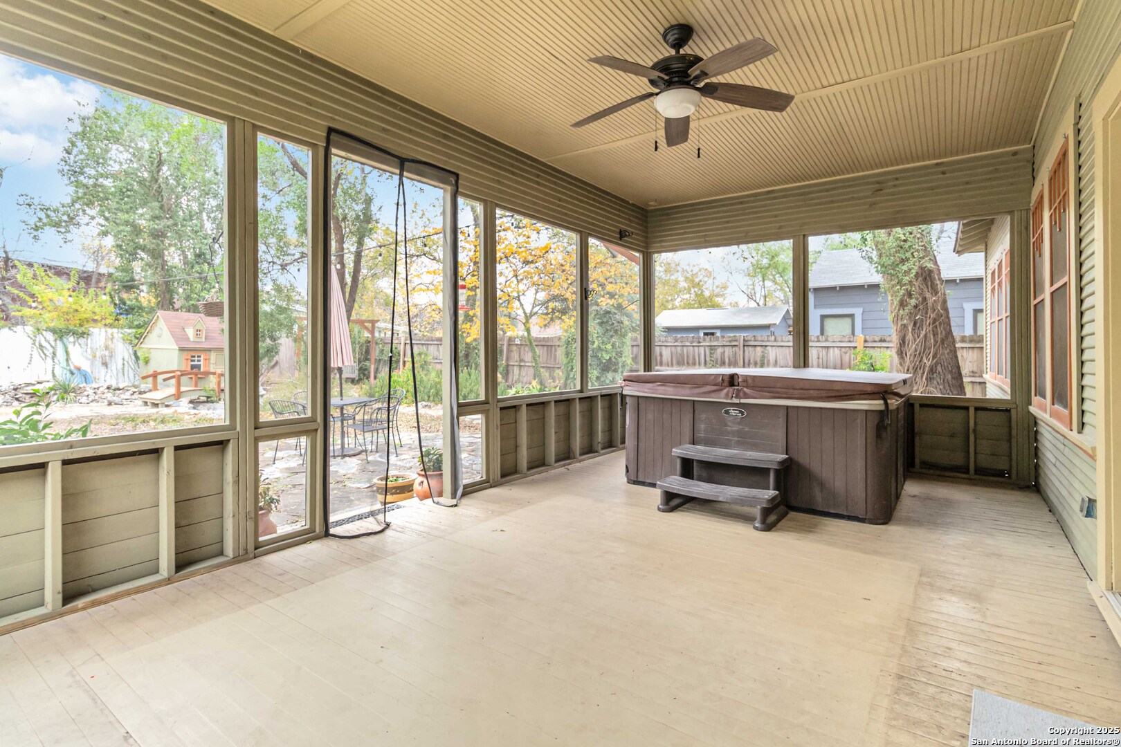 main property photo 36