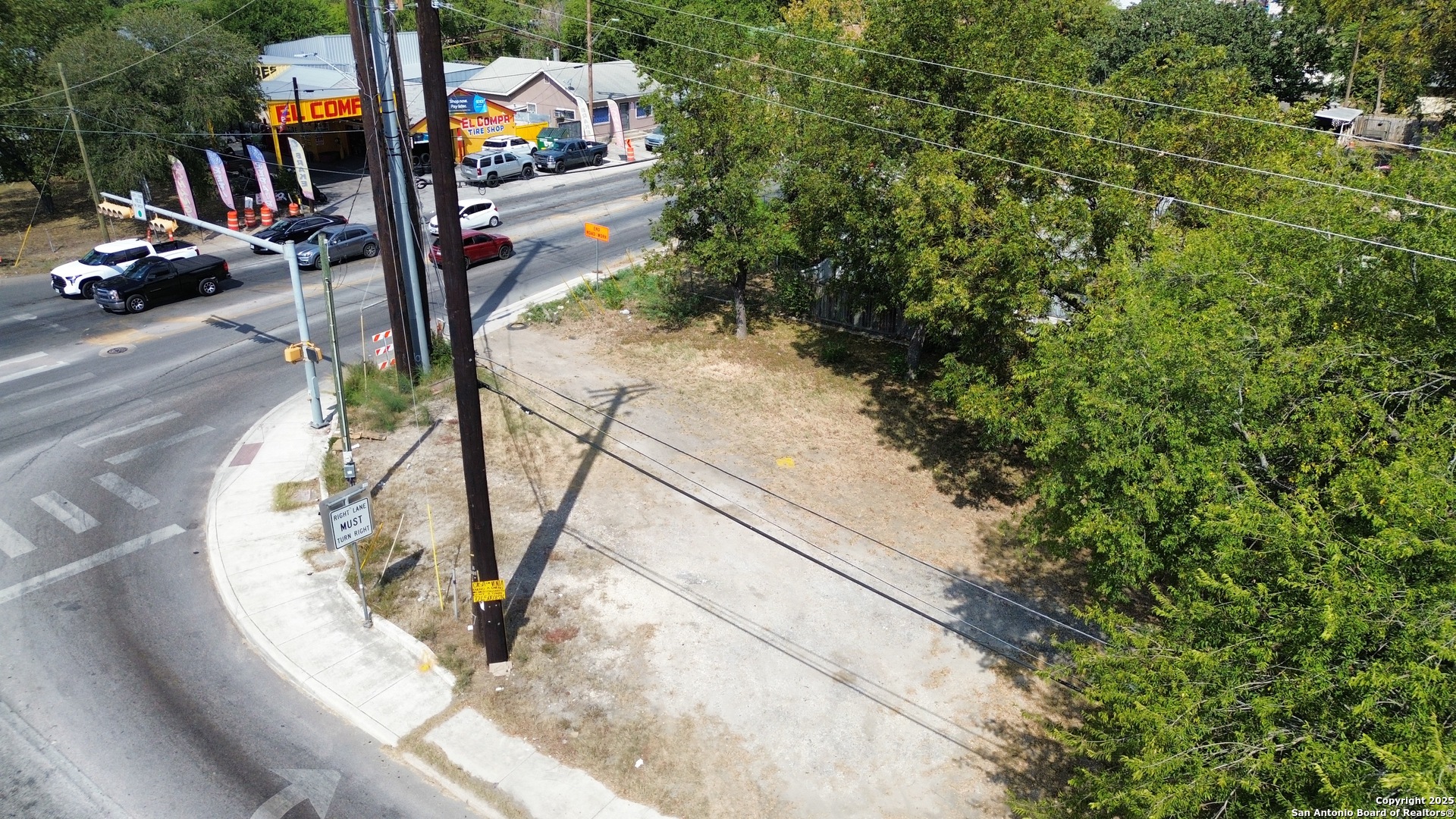 main property photo 6