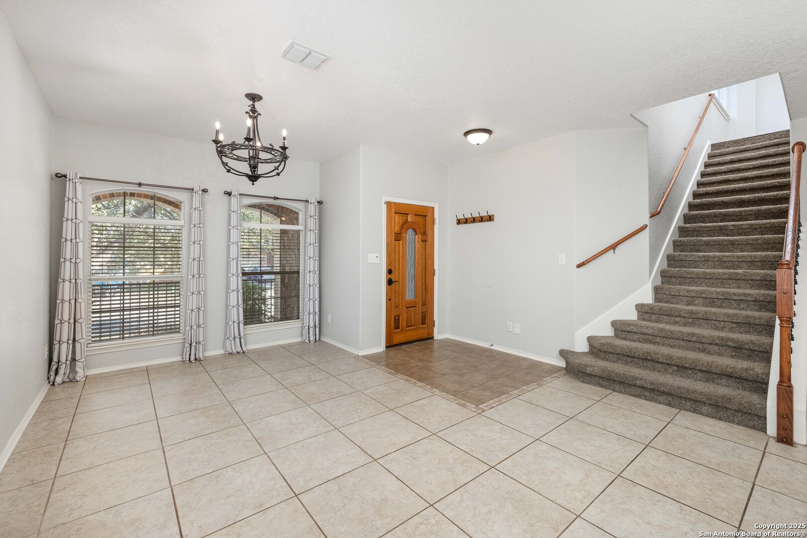property viewer photo 4