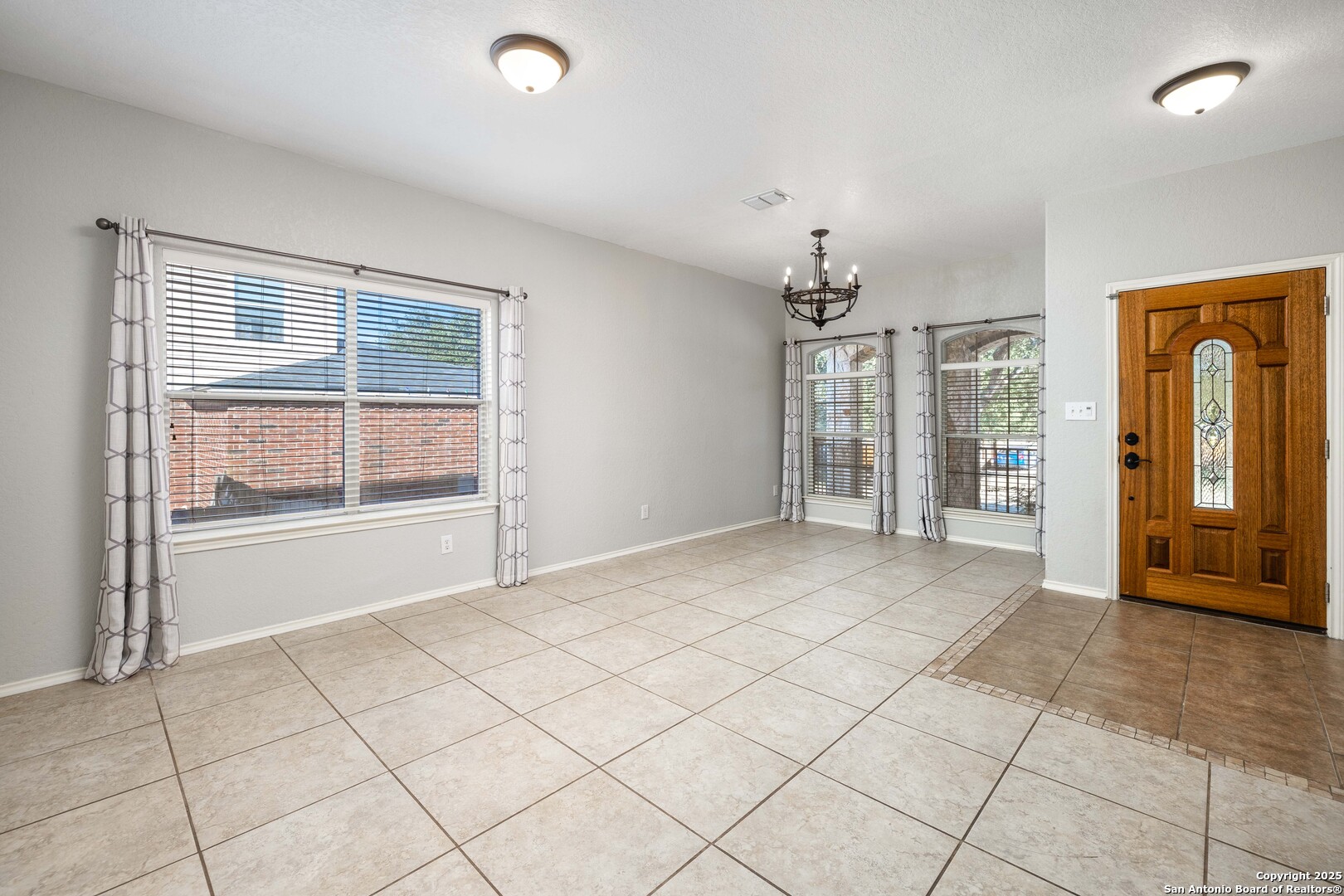 property viewer photo 5