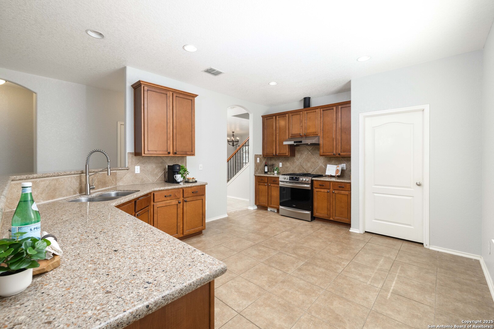 property viewer photo 7