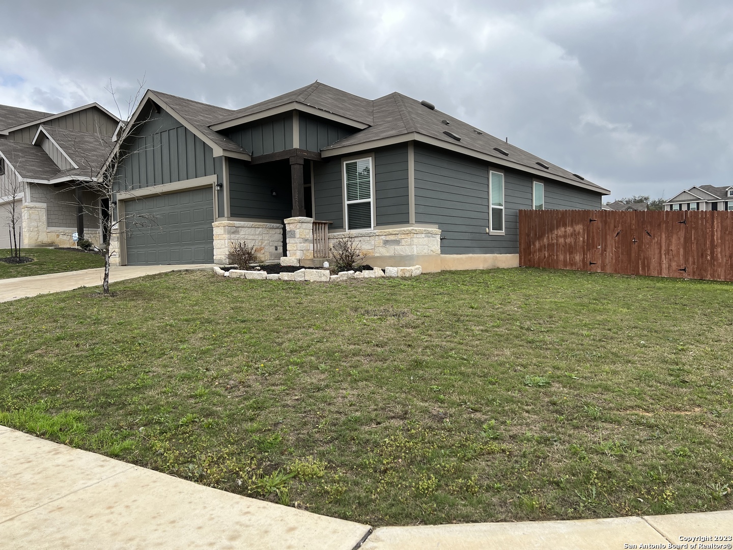 property viewer photo 1