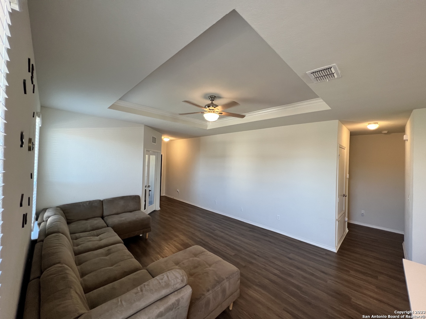 property viewer photo 7