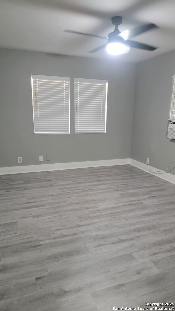 property viewer photo 9