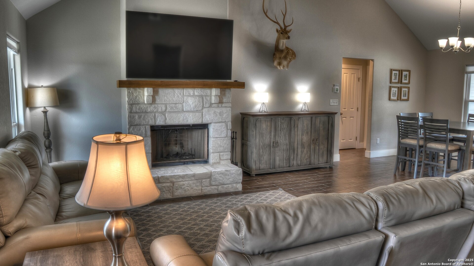 property viewer photo 11
