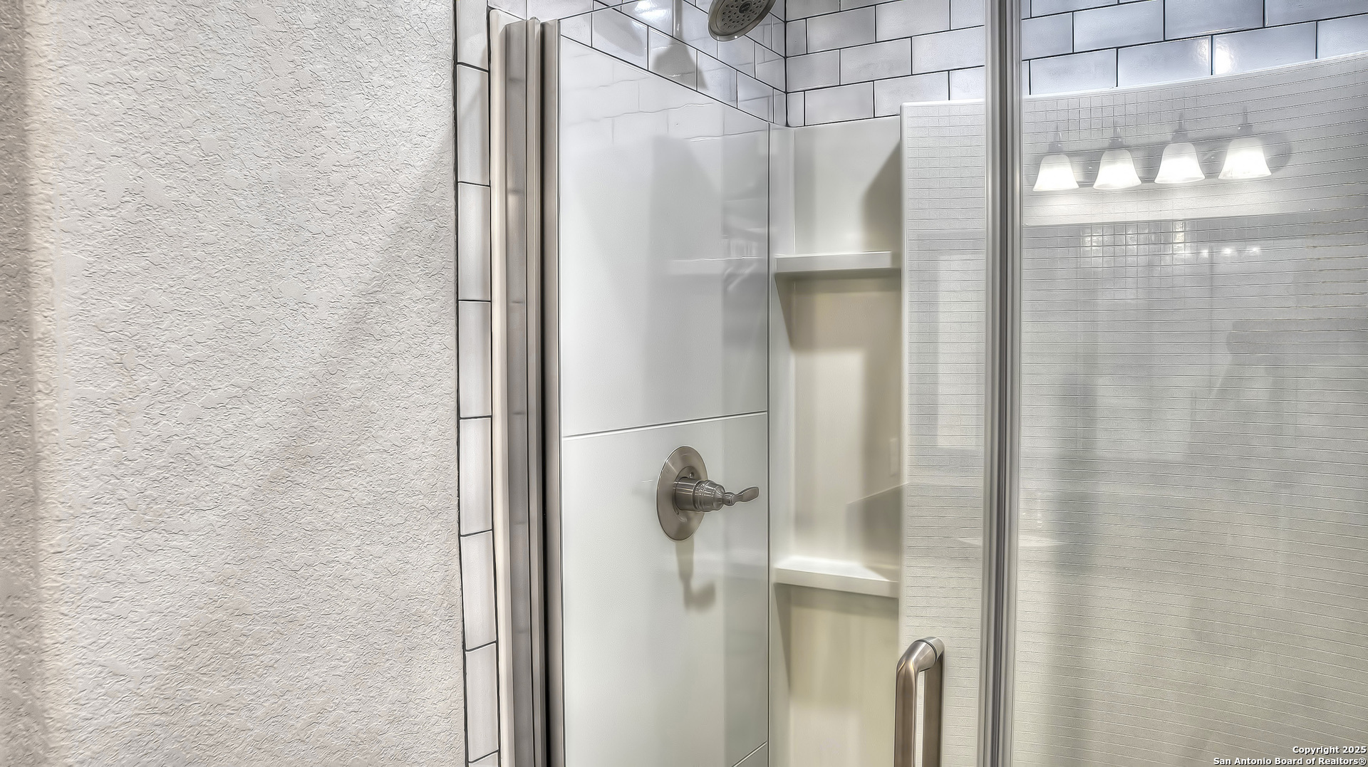 property viewer photo 19