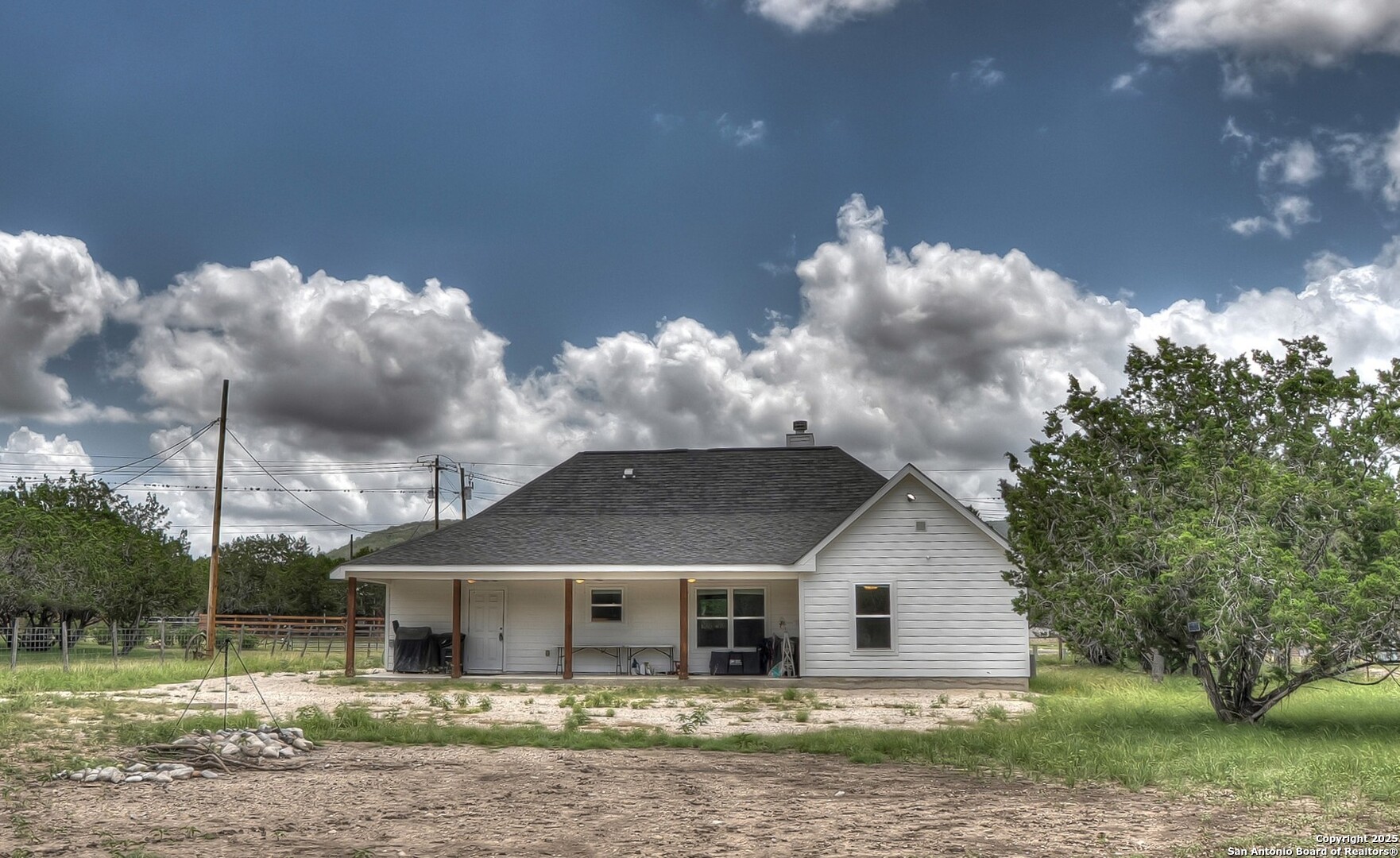 property viewer photo 2