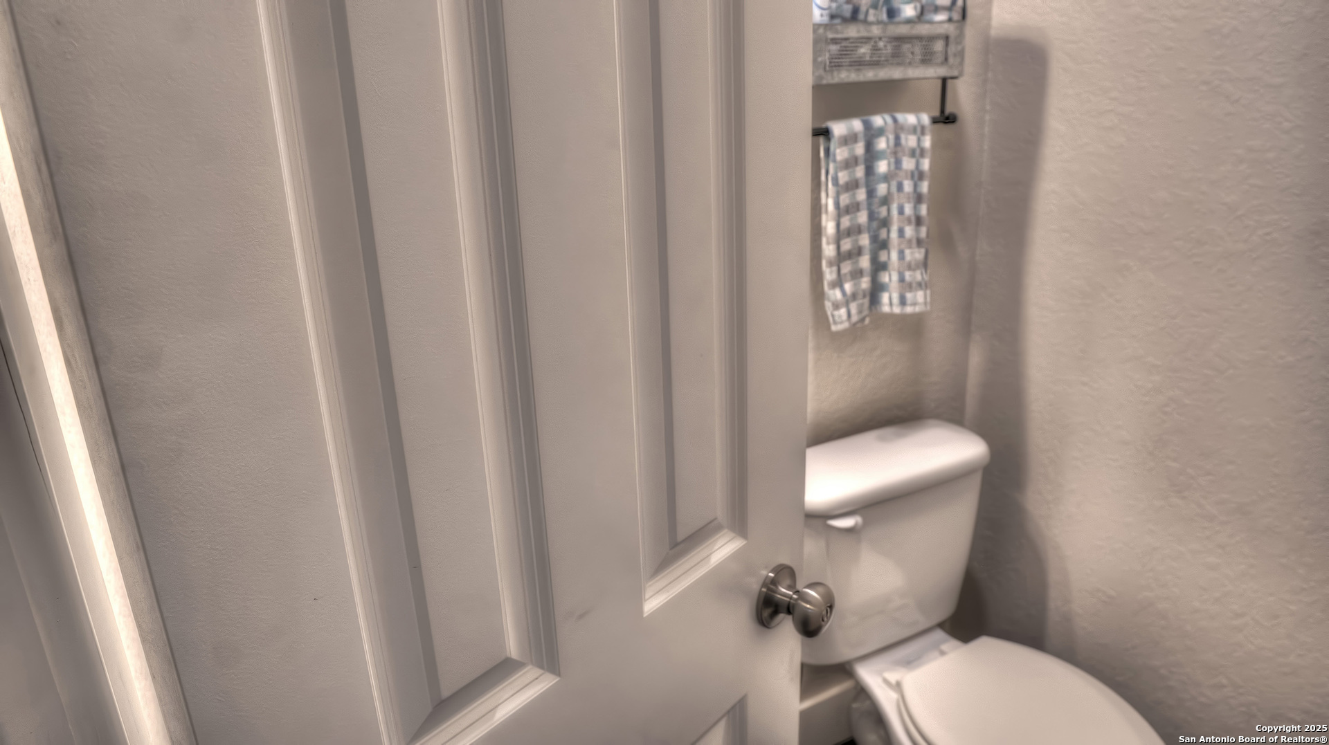 property viewer photo 27