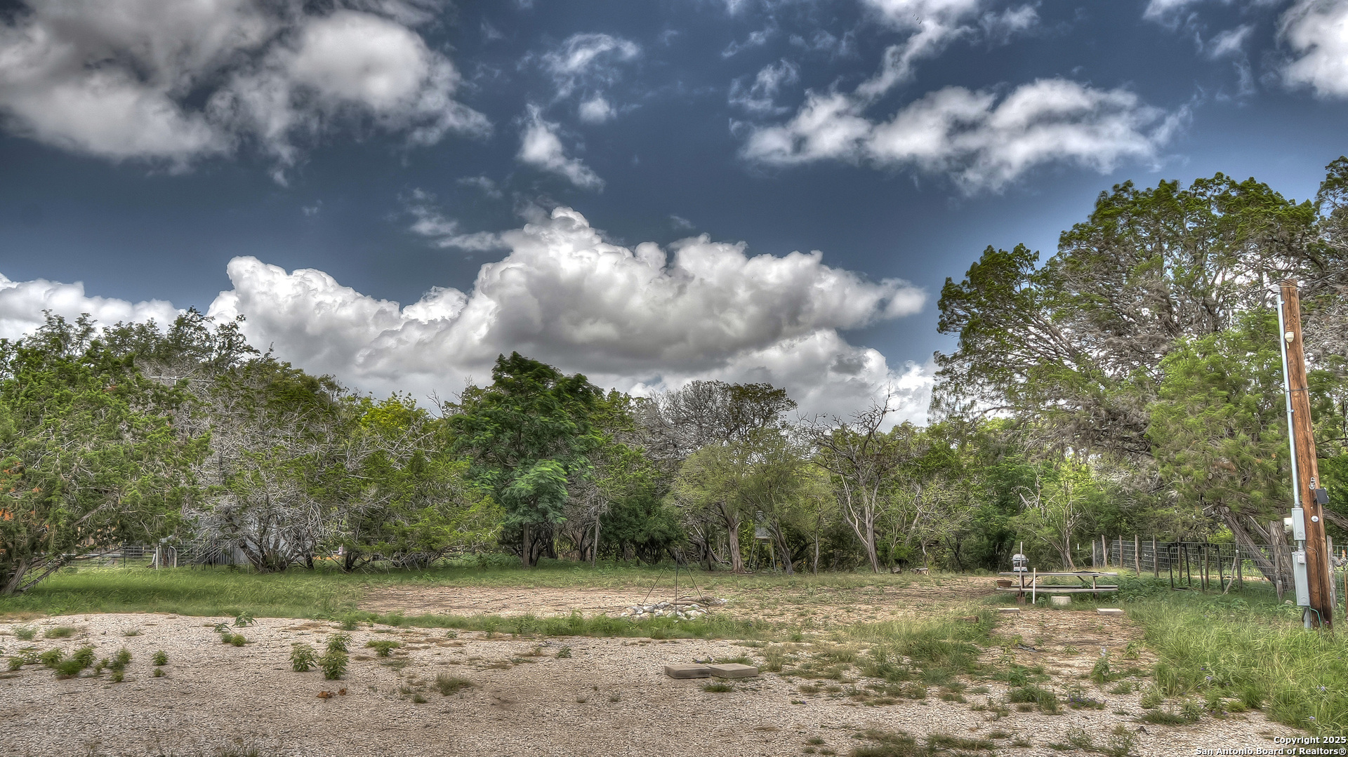 property viewer photo 28