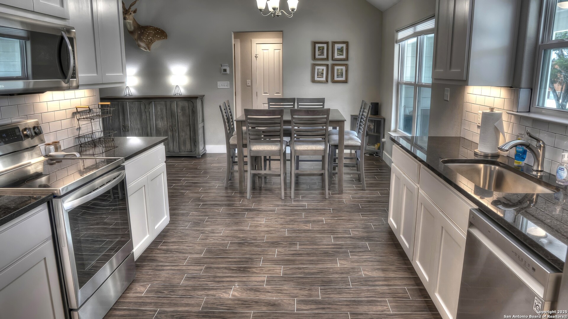 property viewer photo 5