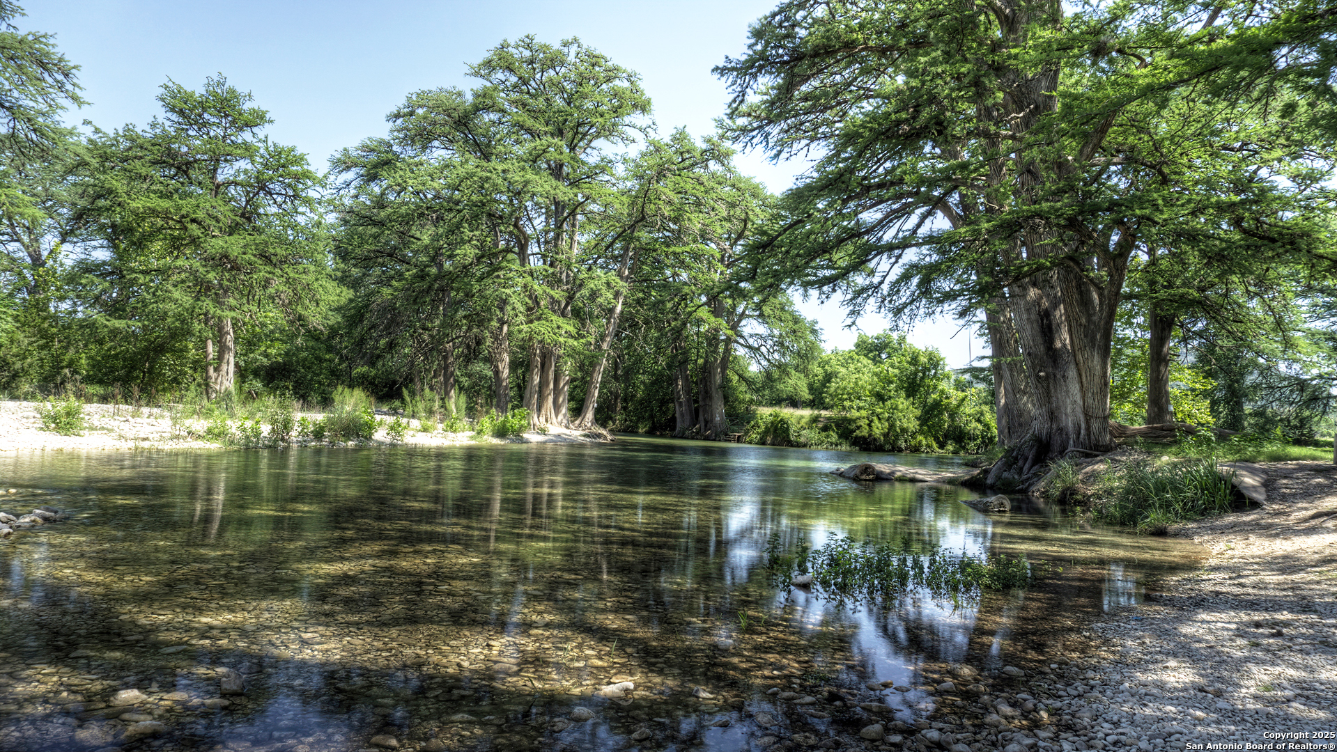 property viewer photo 57