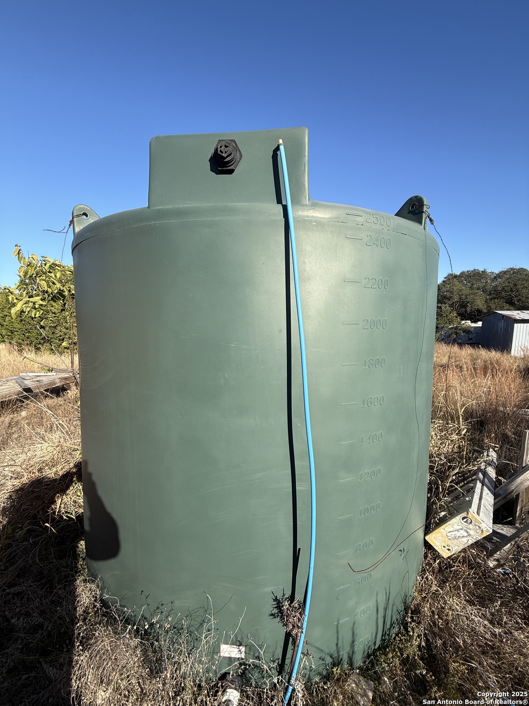 main property photo 10