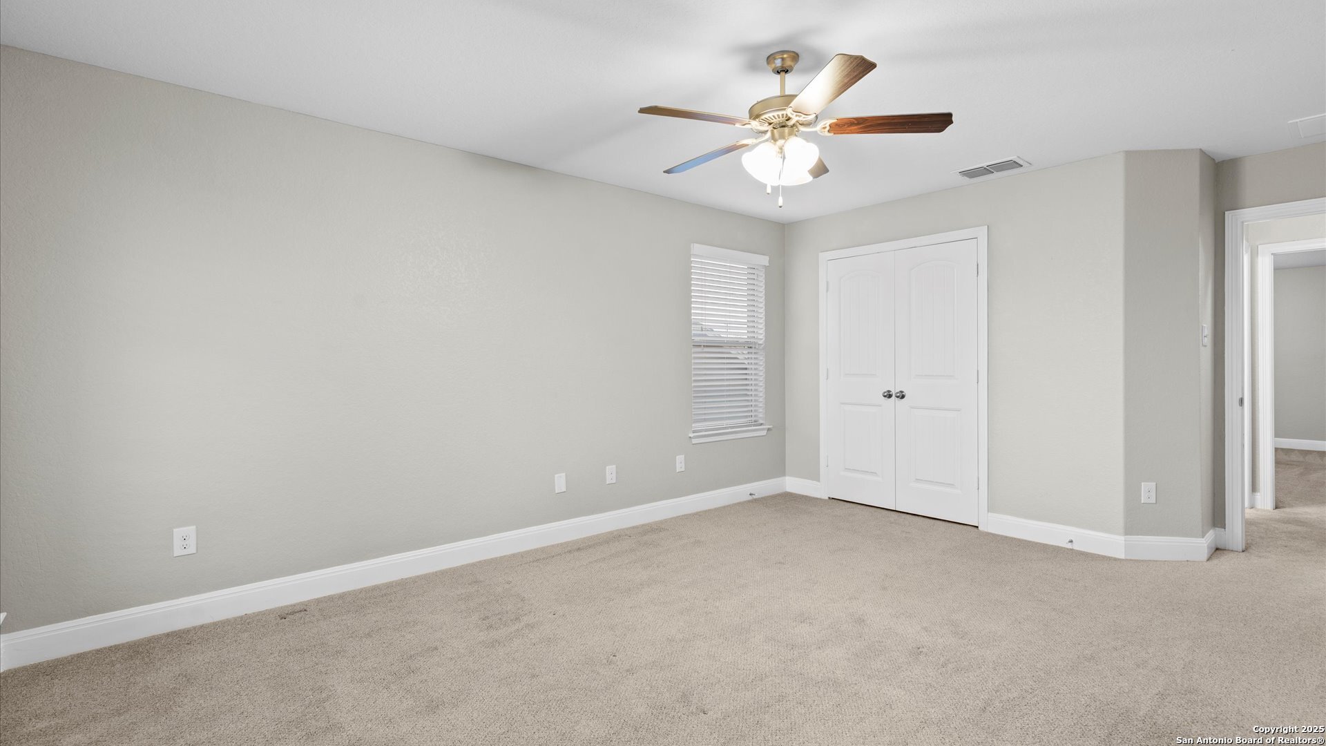 property viewer photo 29