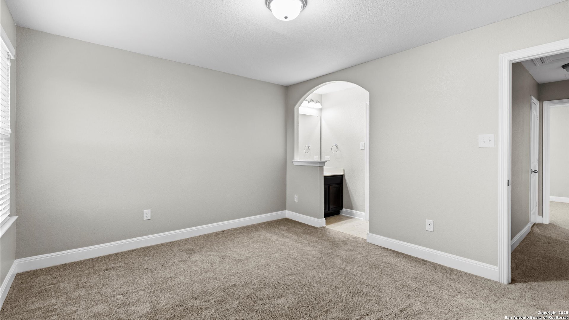 property viewer photo 38