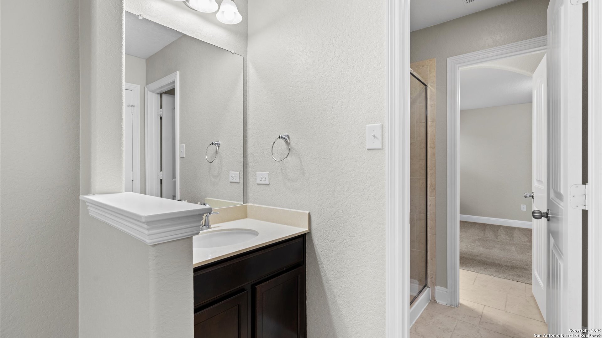 property viewer photo 39