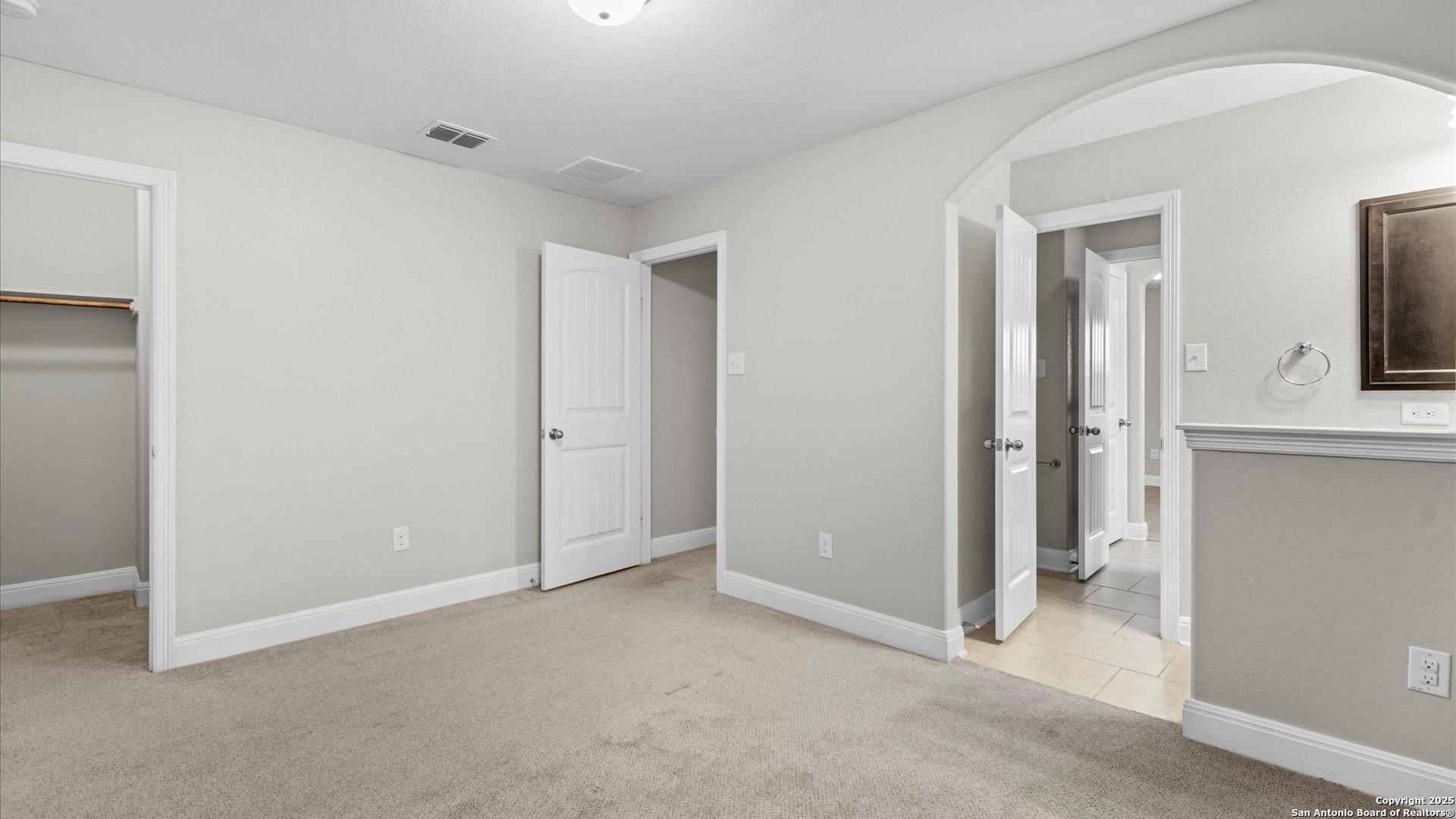 property viewer photo 40