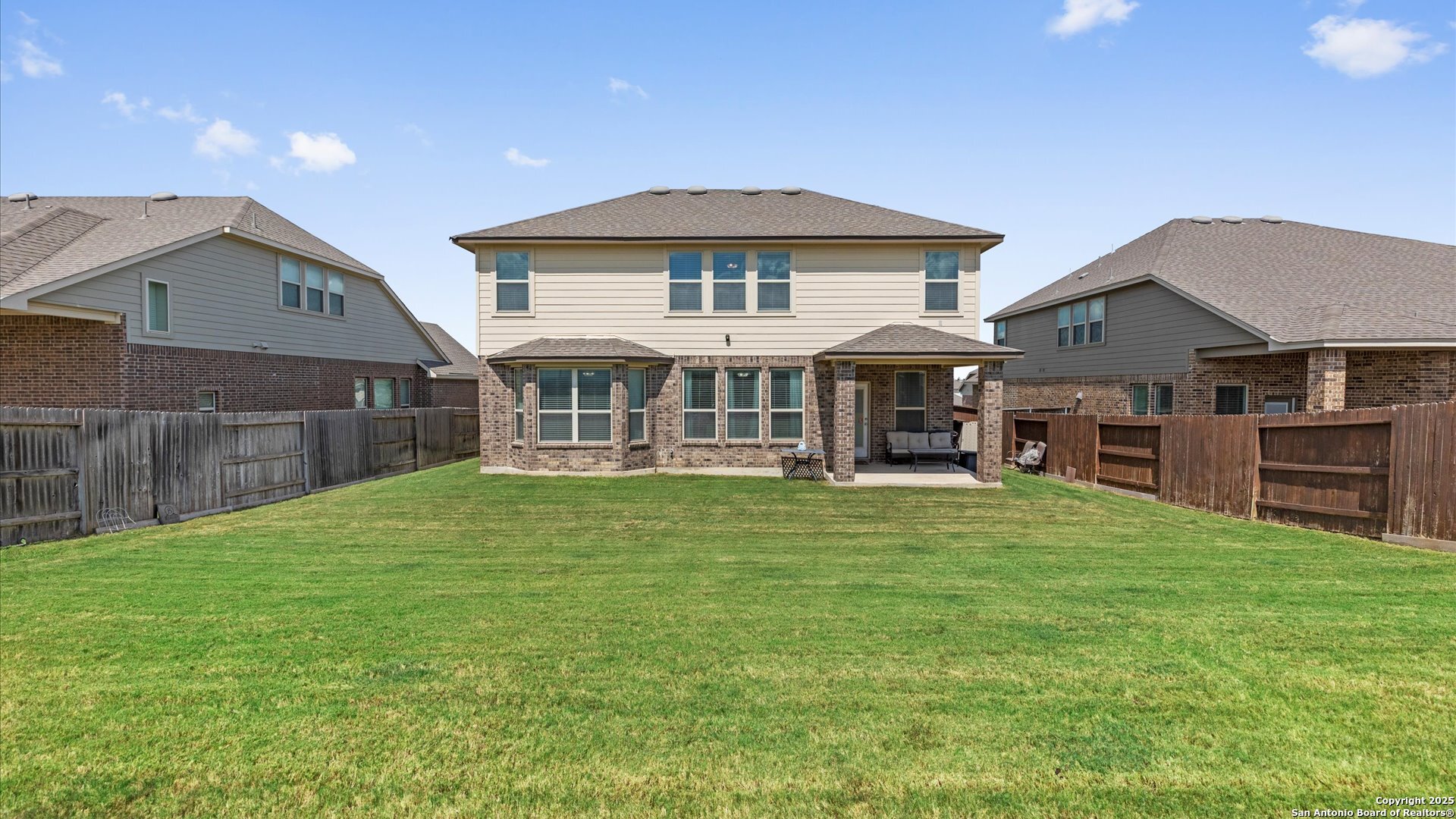 property viewer photo 45