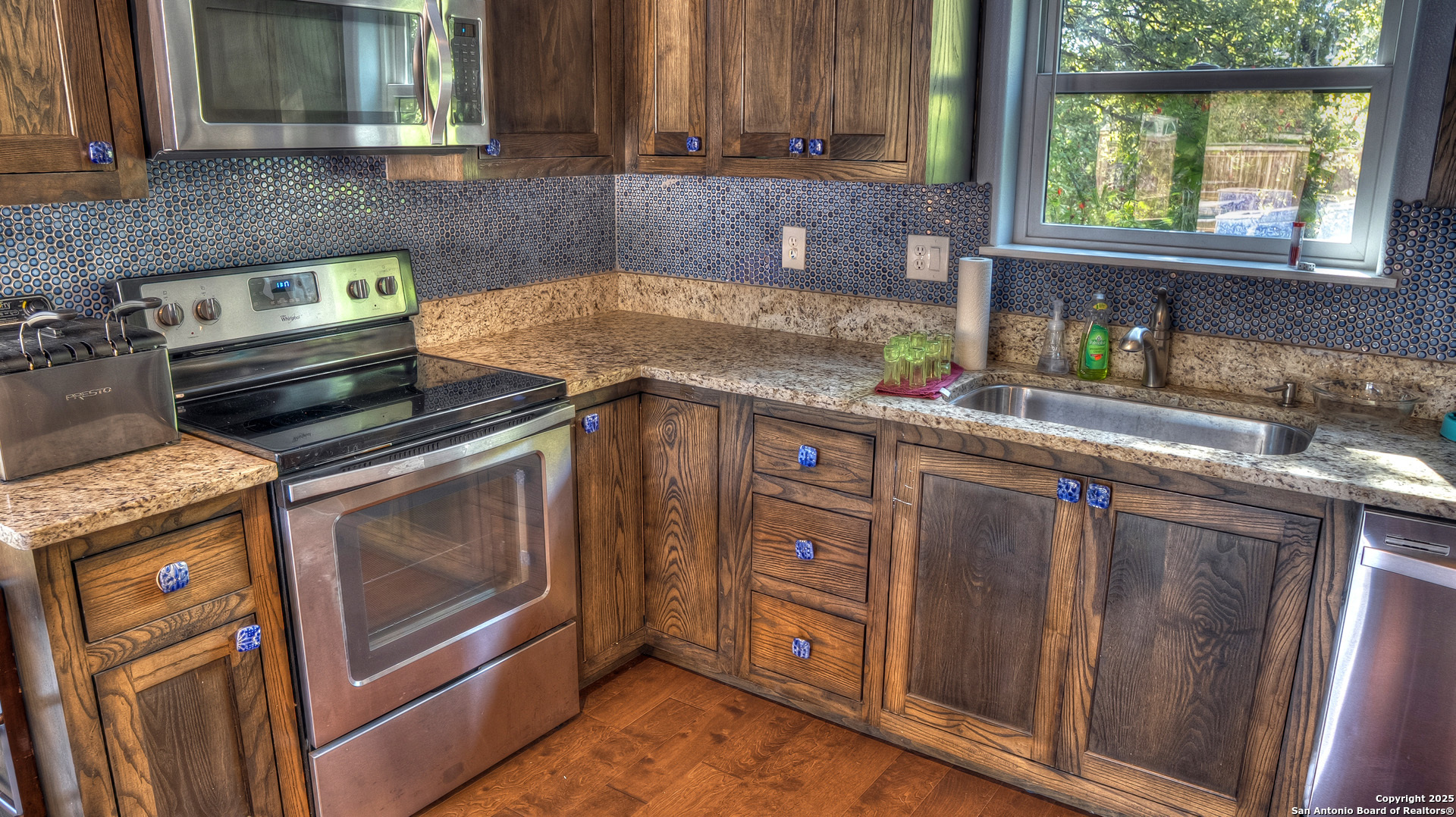 main property photo 67