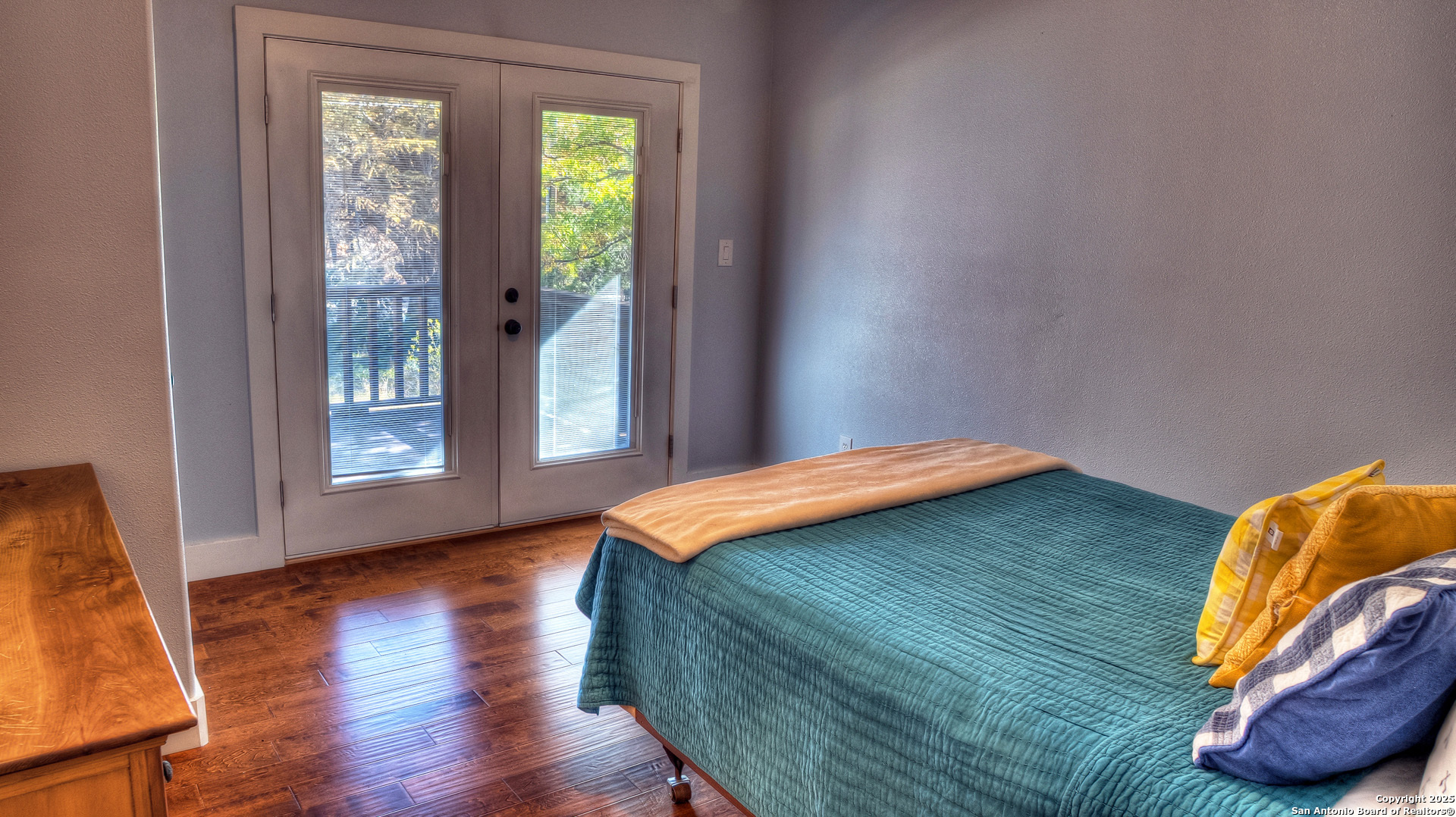 main property photo 75