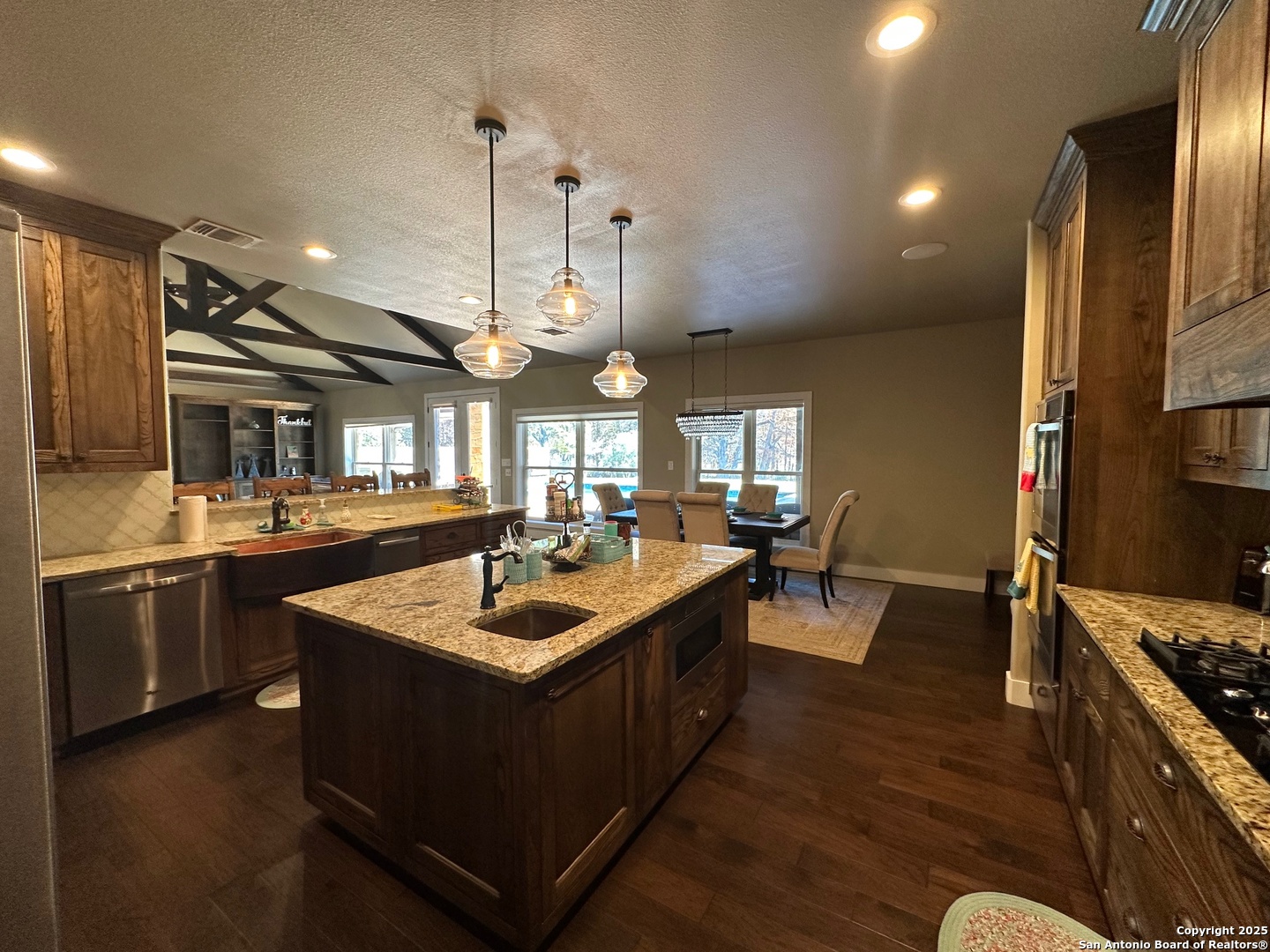main property photo 82