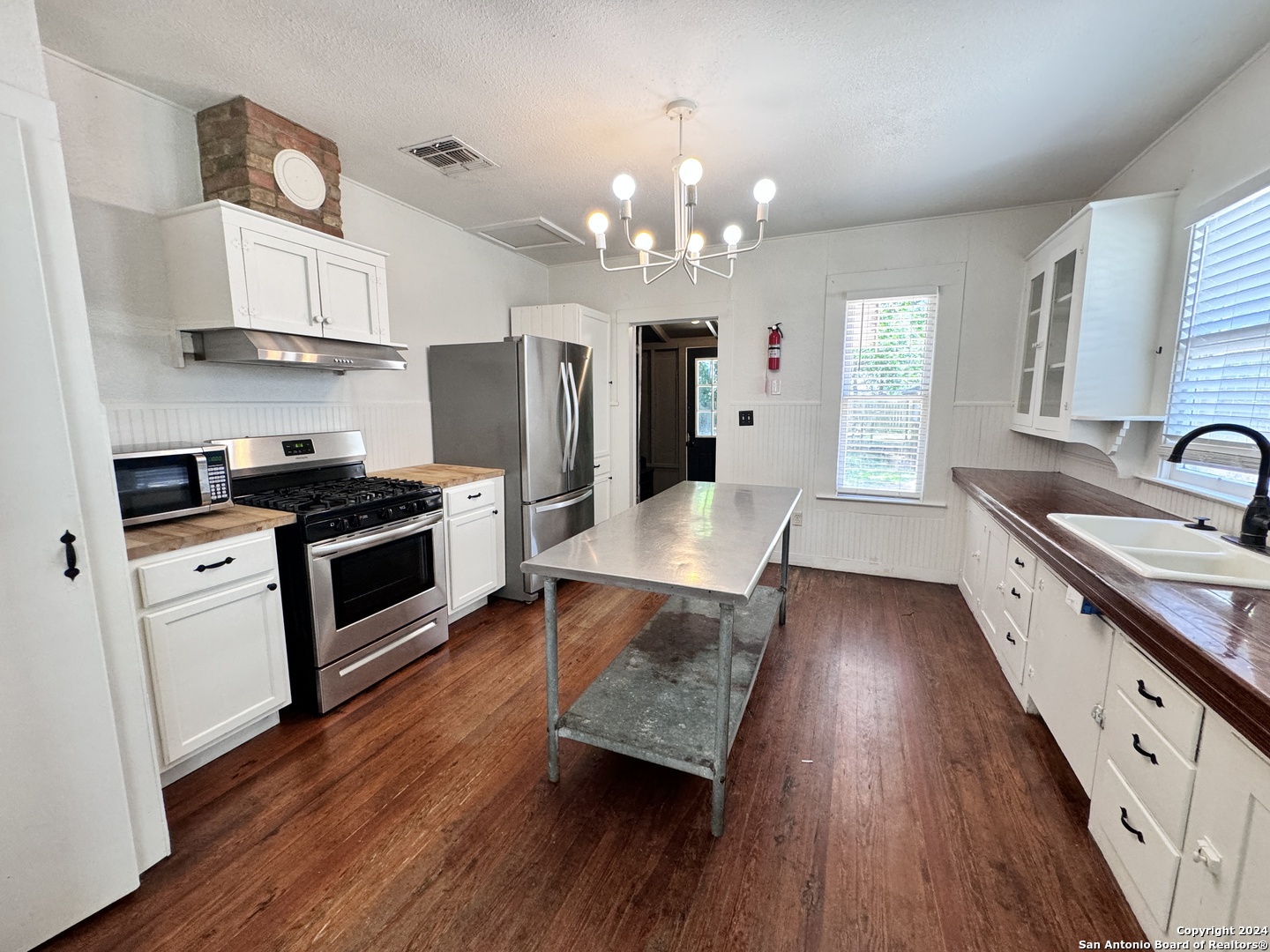 property viewer photo 1