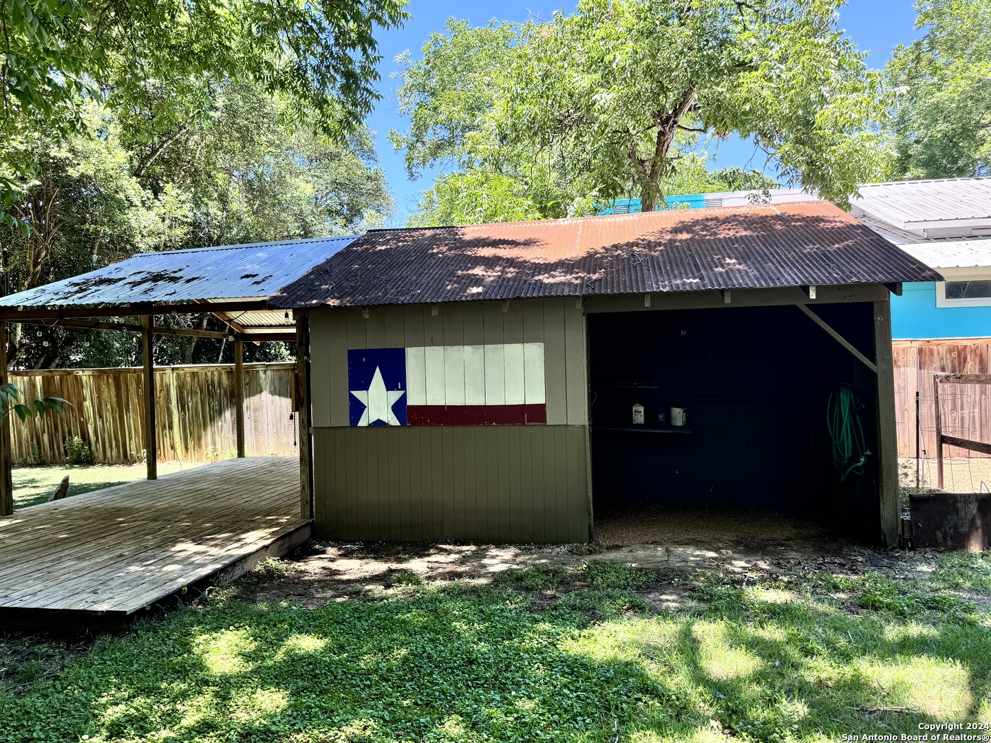 property viewer photo 16