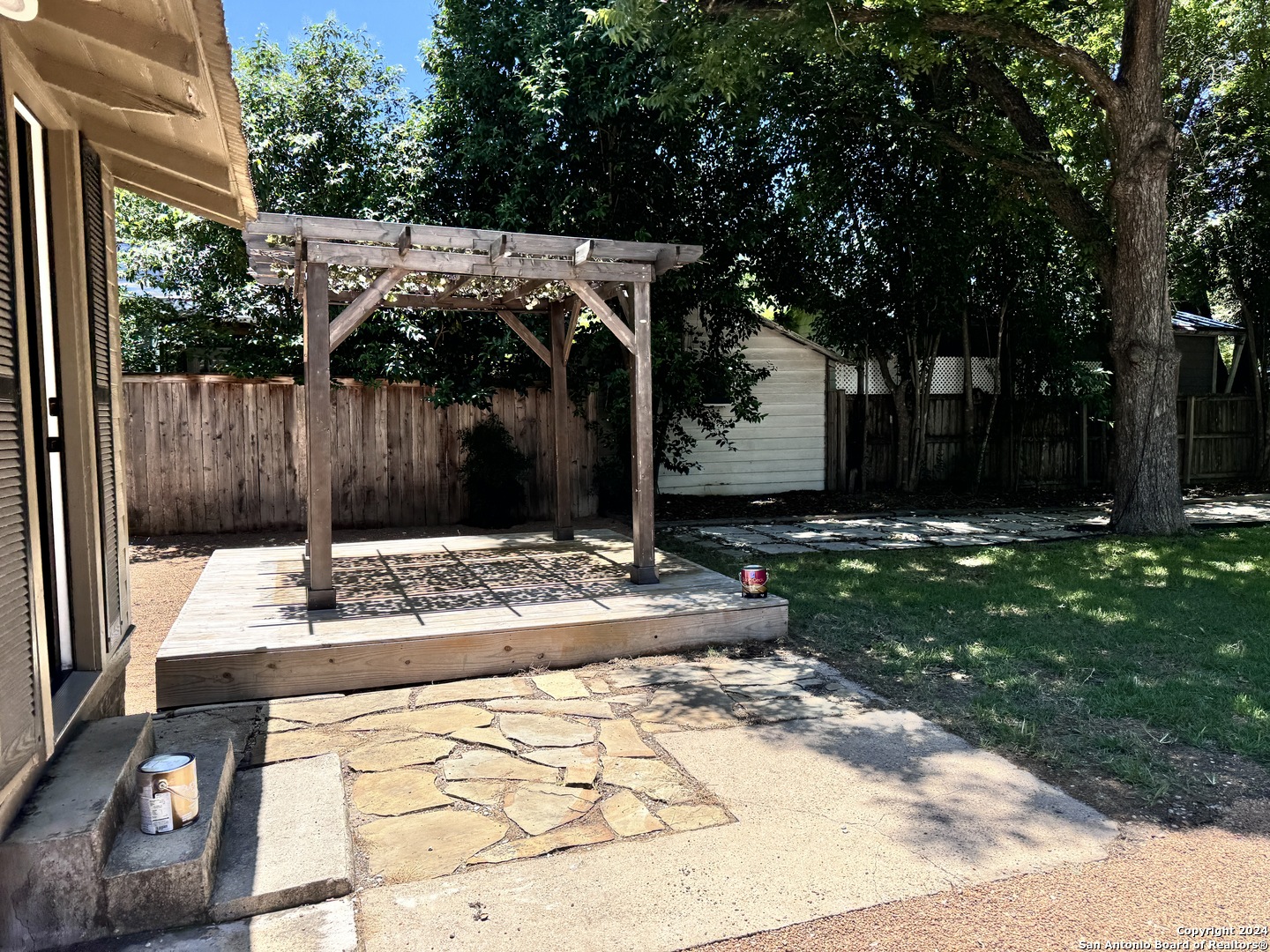 property viewer photo 17