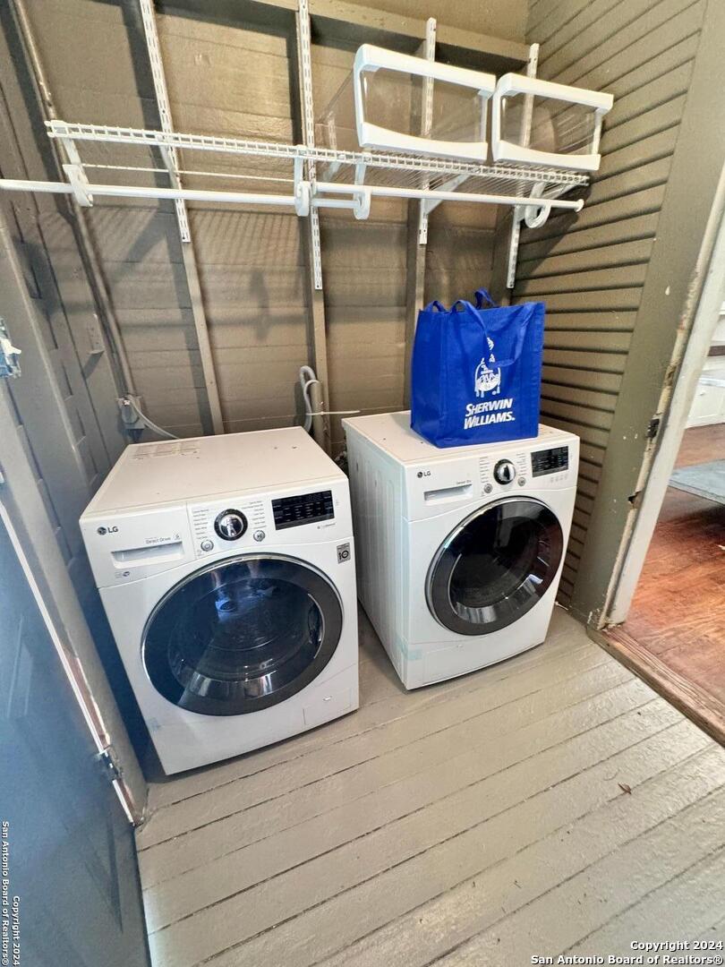 property viewer photo 8