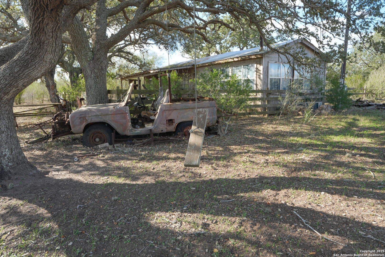 main property photo 8