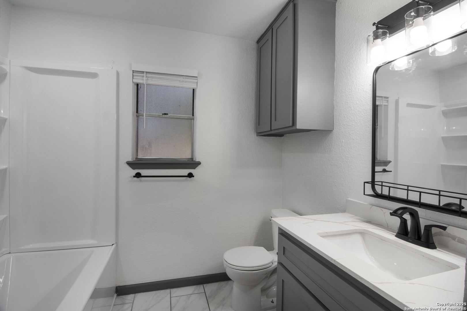 property viewer photo 14