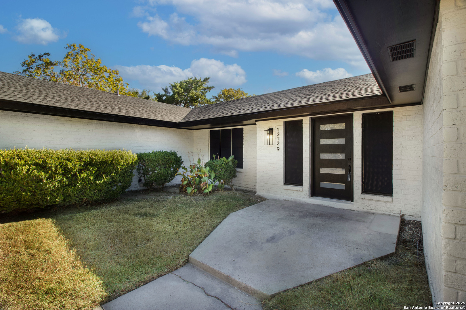property viewer photo 5