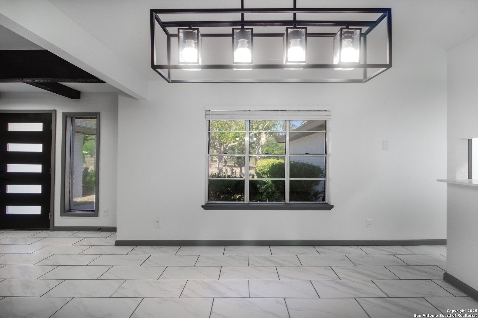 property viewer photo 9