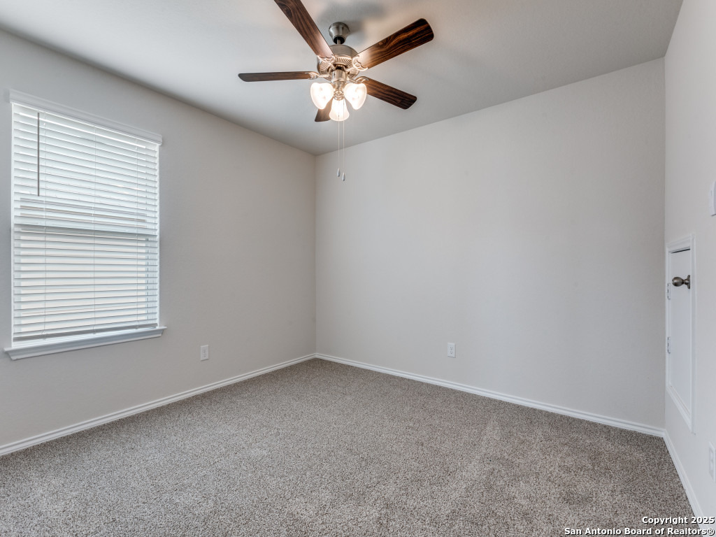 property viewer photo 13