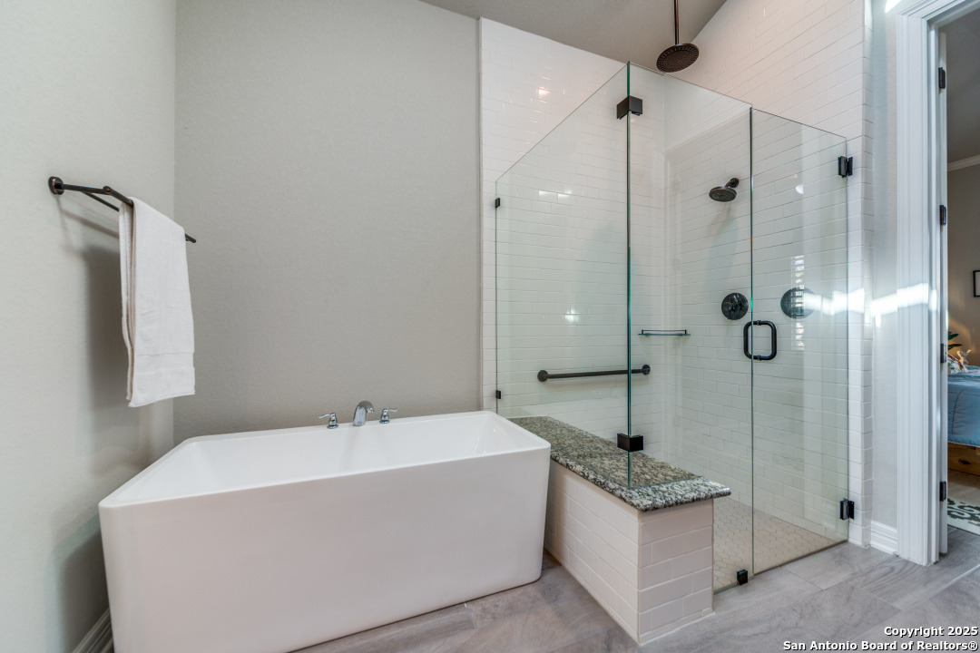 property viewer photo 15