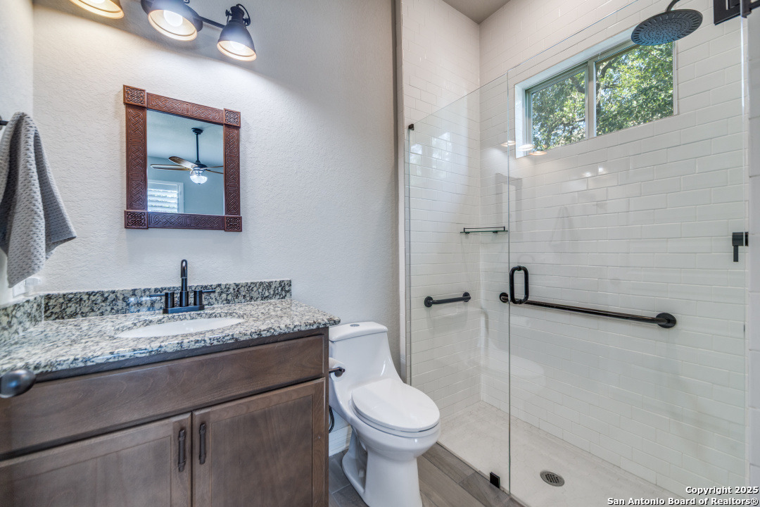 property viewer photo 20