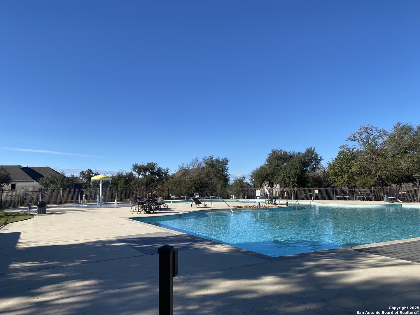 property viewer photo 26
