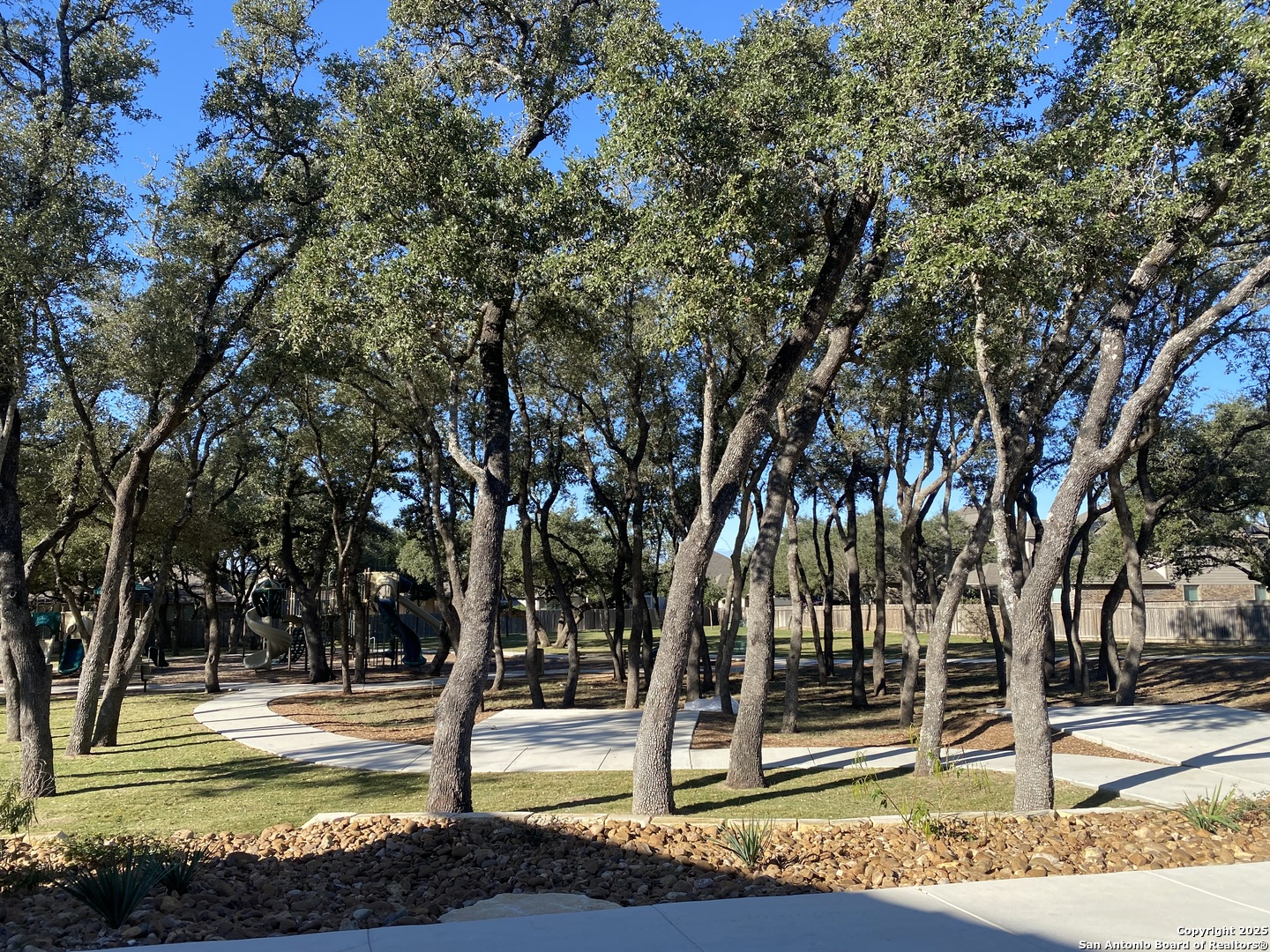 property viewer photo 30