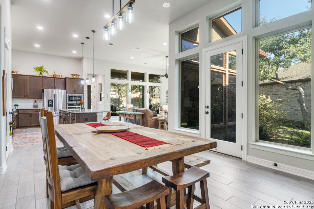 property viewer photo 4