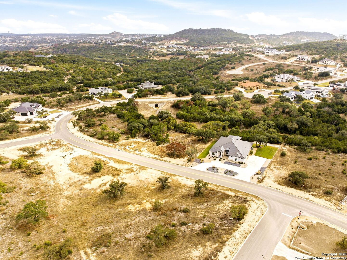 main property photo 12