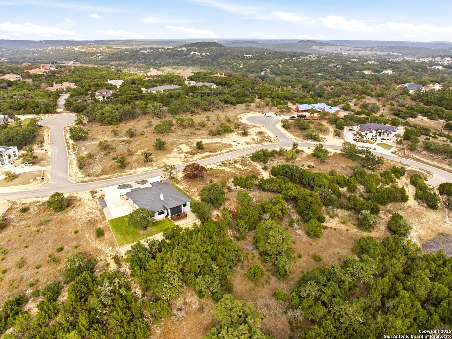 main property photo 8