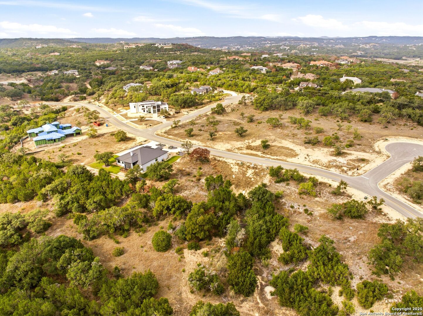 main property photo 9