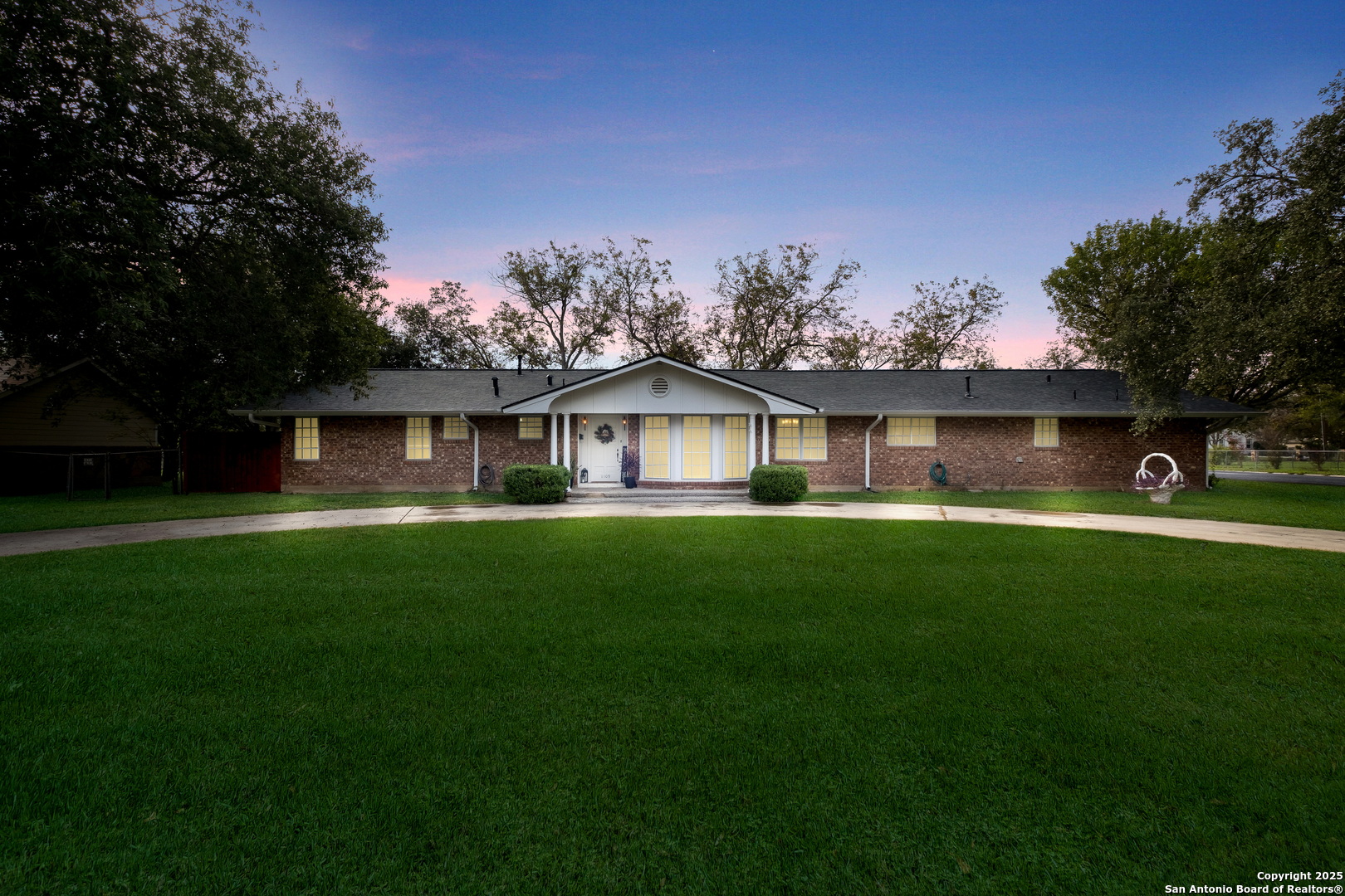 property viewer photo 20
