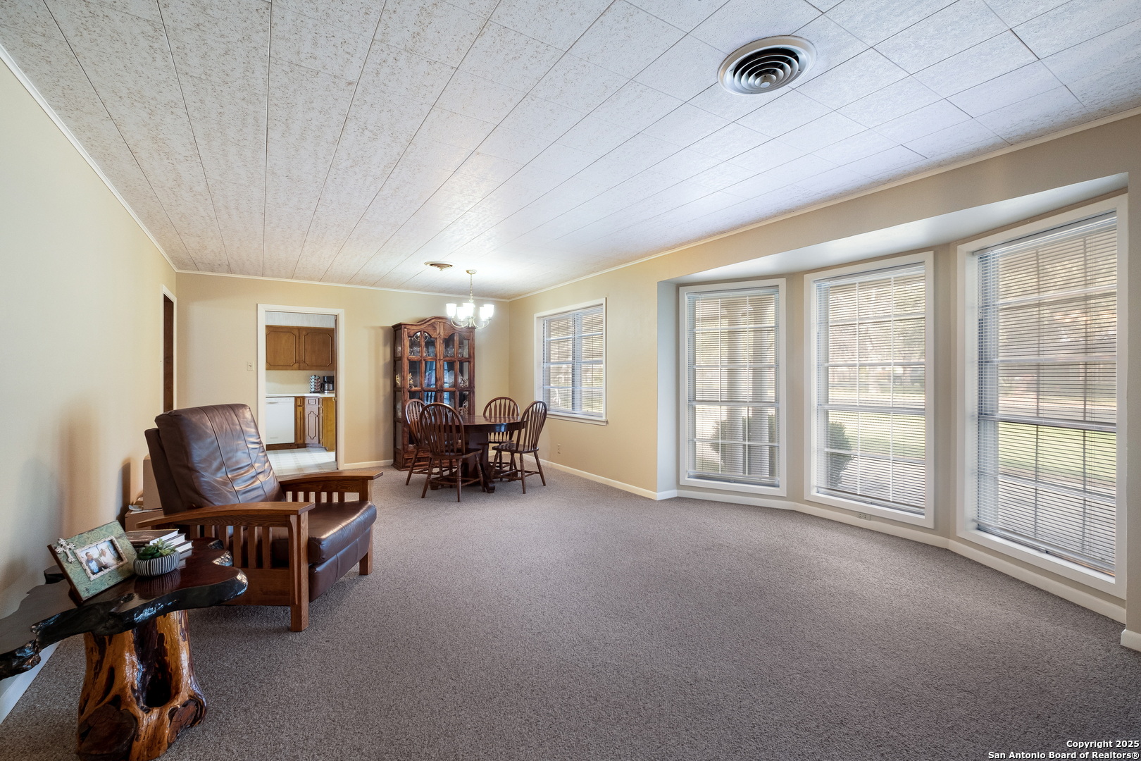 property viewer photo 7