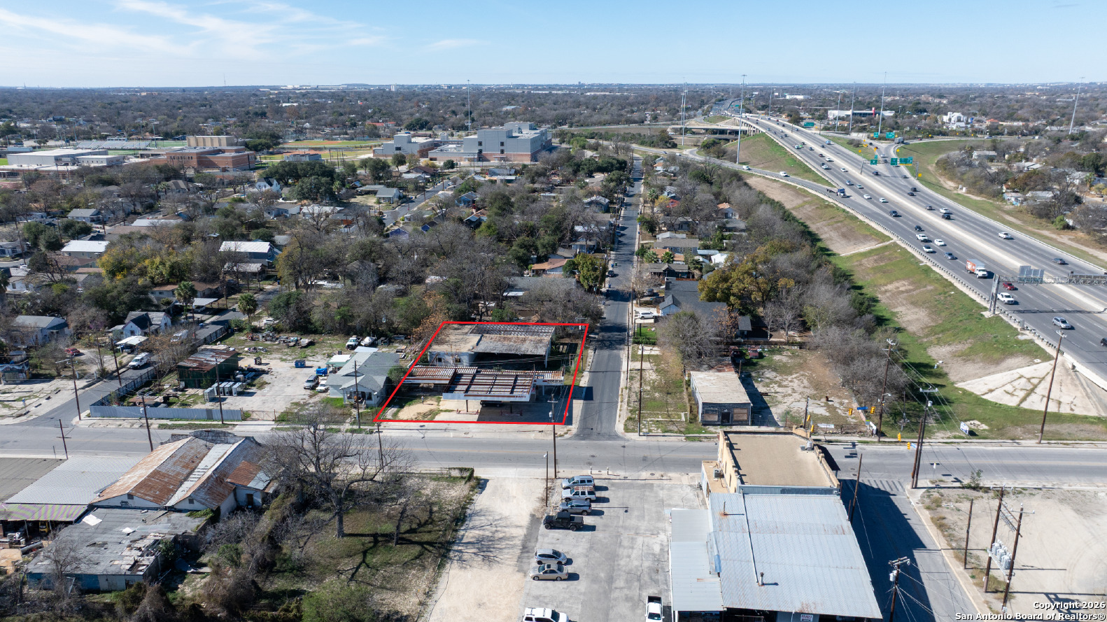 main property photo 10