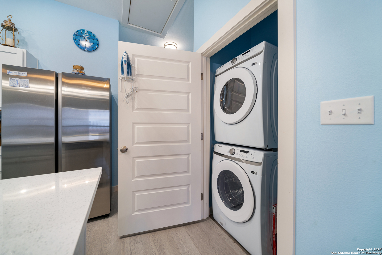 main property photo 10
