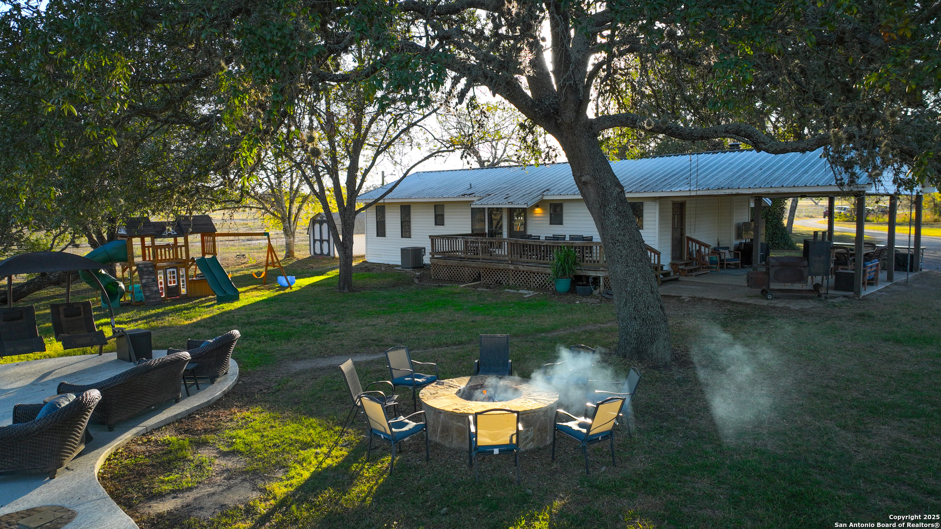 main property photo 5