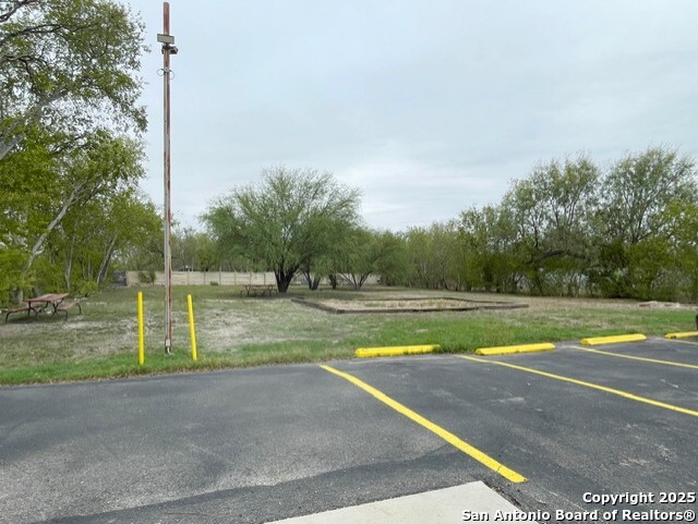 main property photo 8