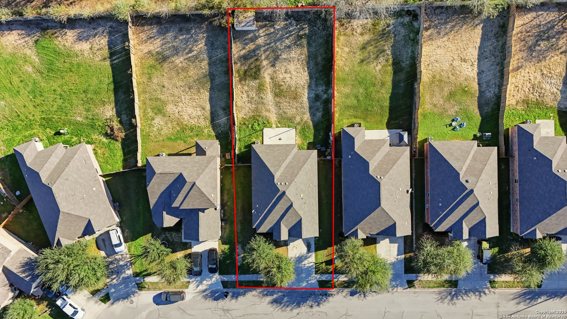 main property photo 33